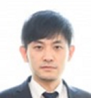 衛藤佳樹